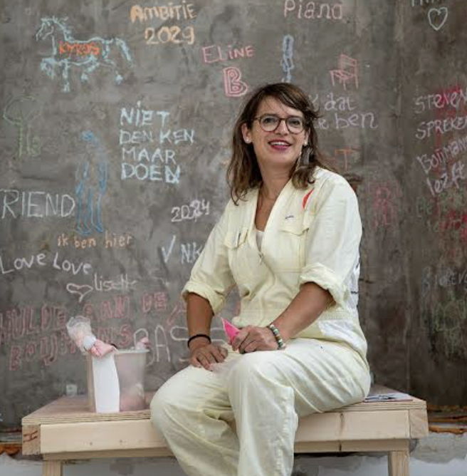 Dyslexia, clay, humor and a head full of ideas